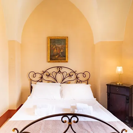 Palazzo Zaca *