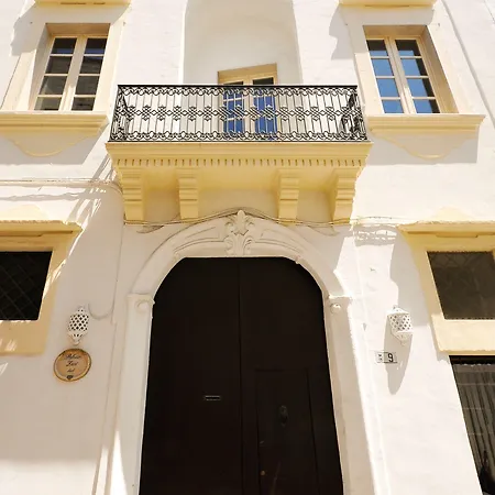 Palazzo Zaca 3*