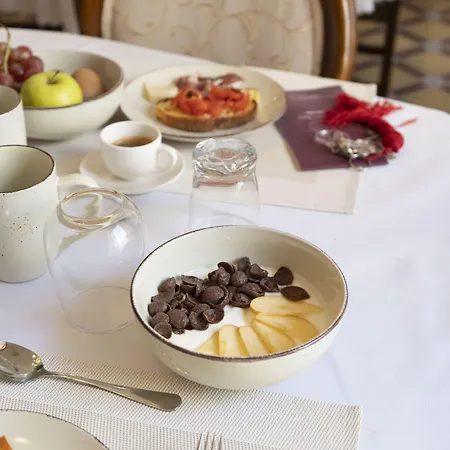 Palazzo Zaca Bed & Breakfast 3*